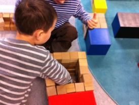Montessori-Kinder